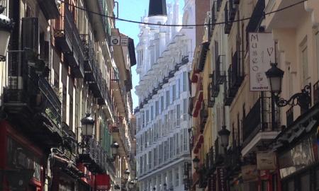 Imagen acceso a la Plaza de Santa Ana,Madrid