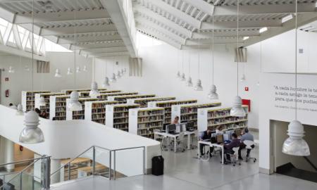Interior biblioteca